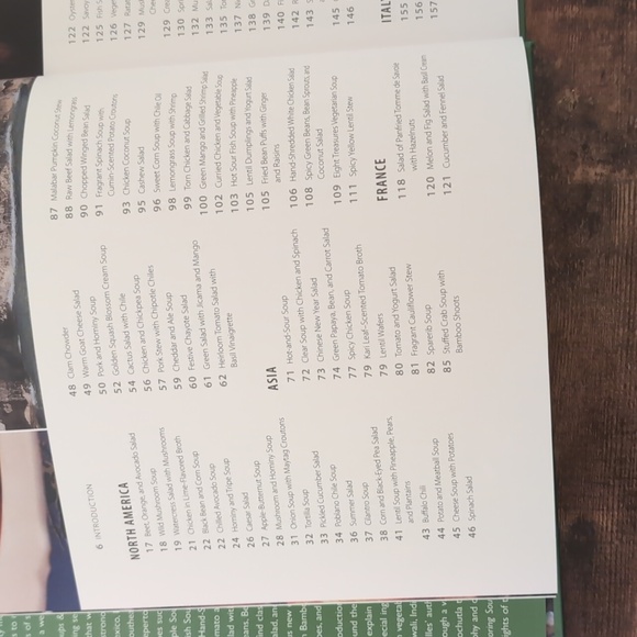 Williams Sonoma "Savoring Soups and Salads" Cookbook - Picture 4 of 8